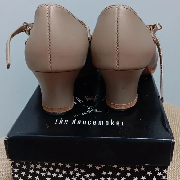 Capezio Jr. Footlight 550 character shoes w/ taps,  size 7.5 W - Picture 4 of 5